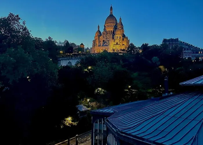 Unique View Of Sacre Coeur! Parigi